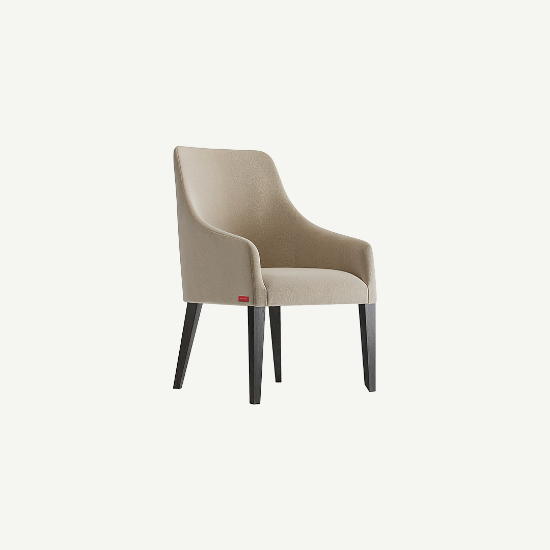 The Yanb Chair